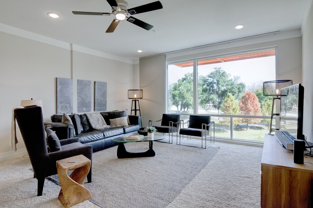 Foto principal - 717 SW 5th Ave