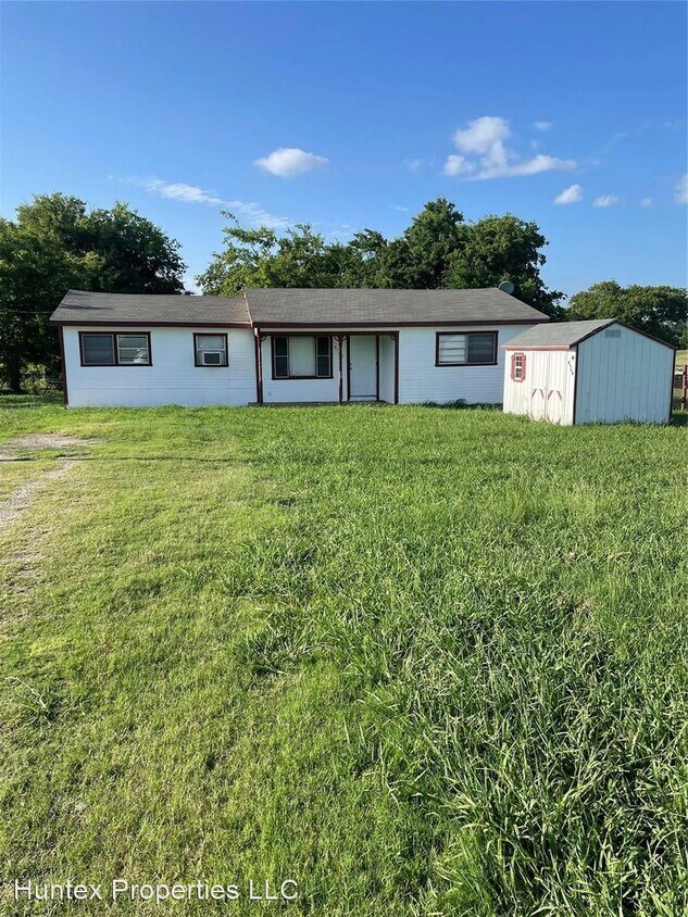 Primary Photo - 3 br, 1 bath House - 6760 FM 499