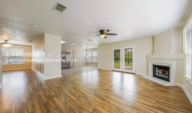 Foto del edificio - 386 Siebert Dr