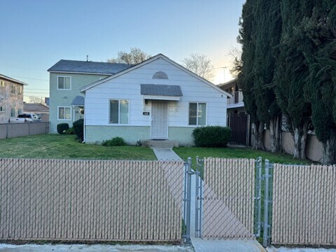Front of House - 5420 Vantage Ave