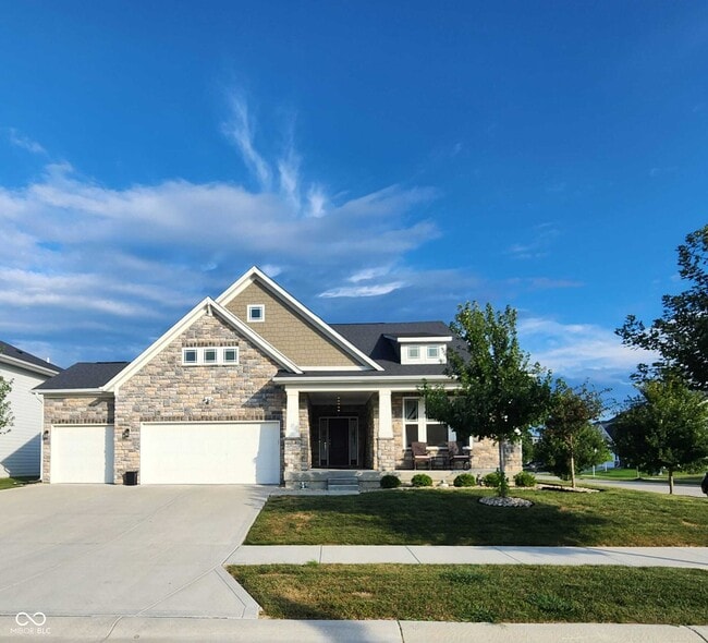 Building Photo - 15803 W Rail Dr