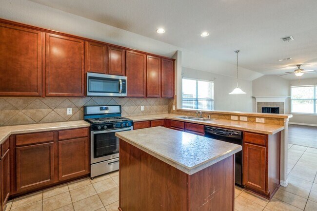 Foto del edificio - 2309 Castle Creek Dr