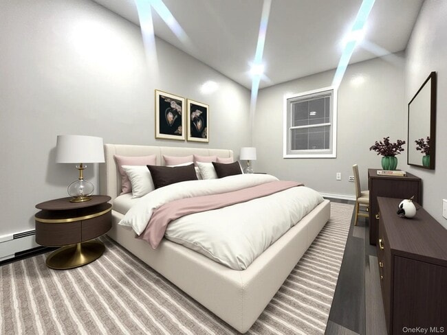 Building Photo - 825 Ashford St