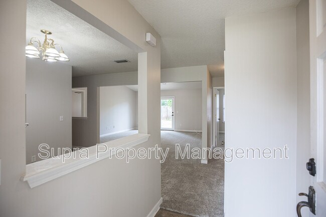 Building Photo - 12449 Long Lake Dr N