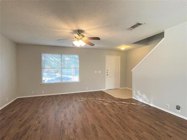 Building Photo - 2412 Hampton Dr