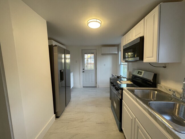 Foto del edificio - 852 Brook St