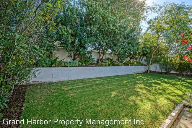 Building Photo - 3 br, 2 bath House - 14226 Isis Avenue