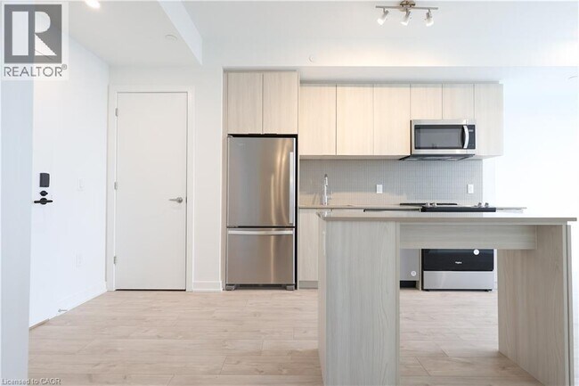 Photo du bâtiment - 770 Whitlock Ave