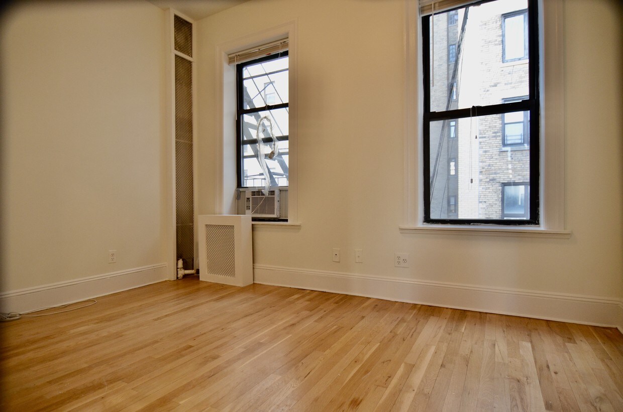 Primary Photo - 232 E 58th St