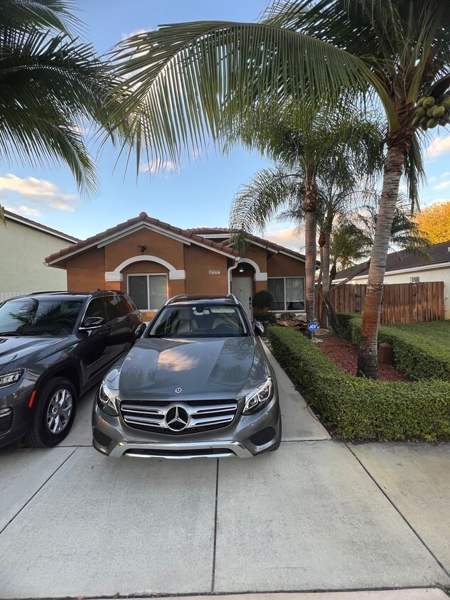 8111 NW 197th St, Hialeah, FL 33015 House for Rent in Hialeah, FL