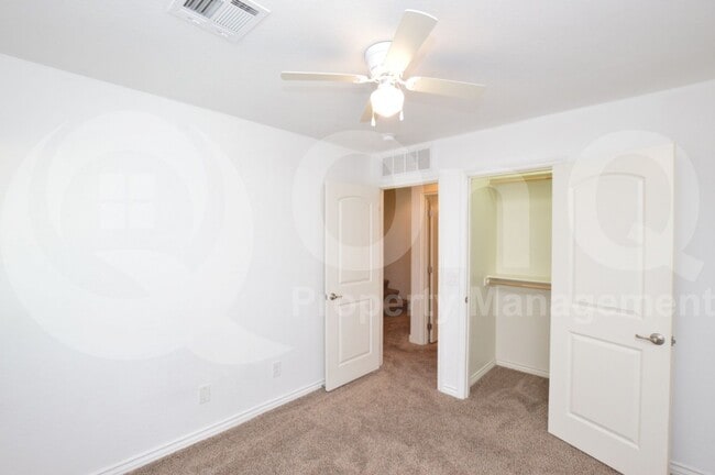 Building Photo - 854 S San Marcos Dr