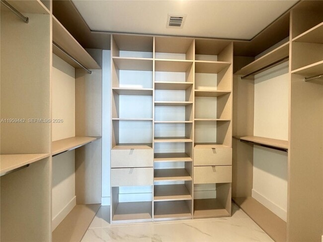 Foto del edificio - 700-724 3503