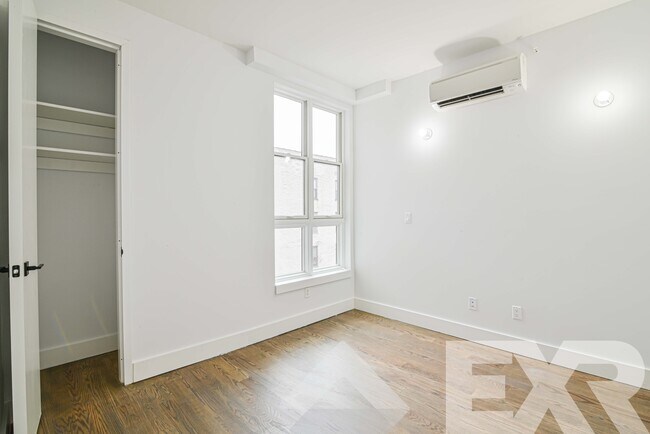 Foto del edificio - 1365 Nostrand Ave.
