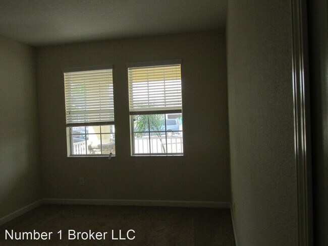 Building Photo - 4 br, 2 bath House - 14956 SPEER LAKE DR -...