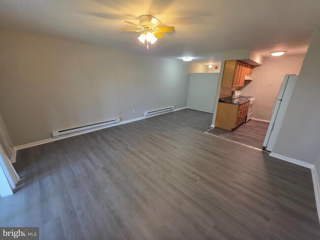 Foto del edificio - 6935 N 15th St