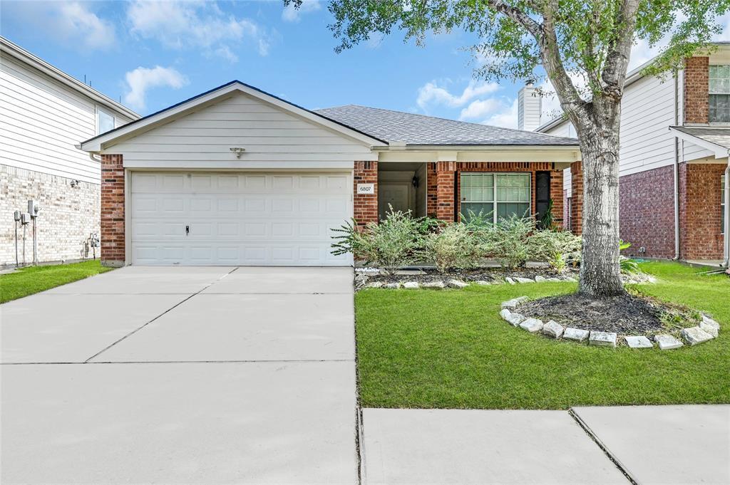 6807 Manor Hollow Ln, Katy, TX 77450 House Rental in Katy, TX