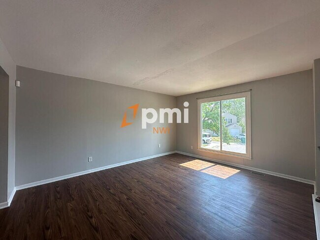 Foto del edificio - 952 W 59th Cir