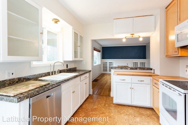 Foto del edificio - 3 br, 1 bath House - 4026 NE 73rd Avenue