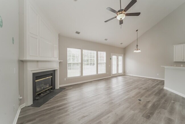 Building Photo - 10528 Adlin Ave