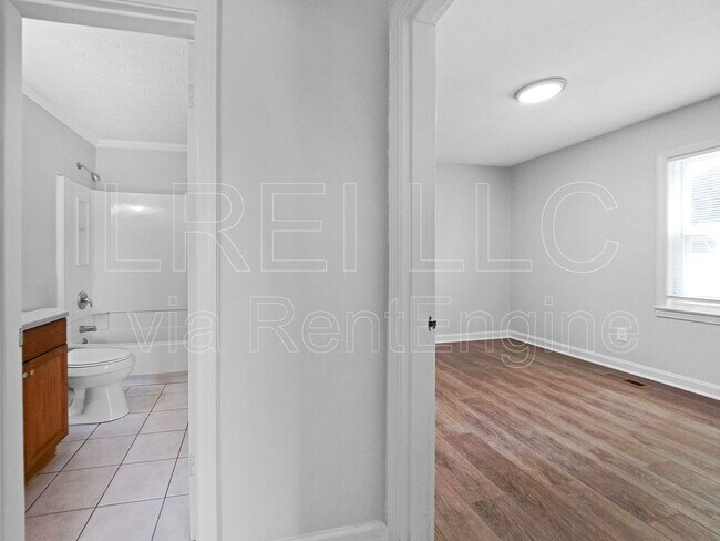 Foto del edificio - 13106 Ashlawn Dr