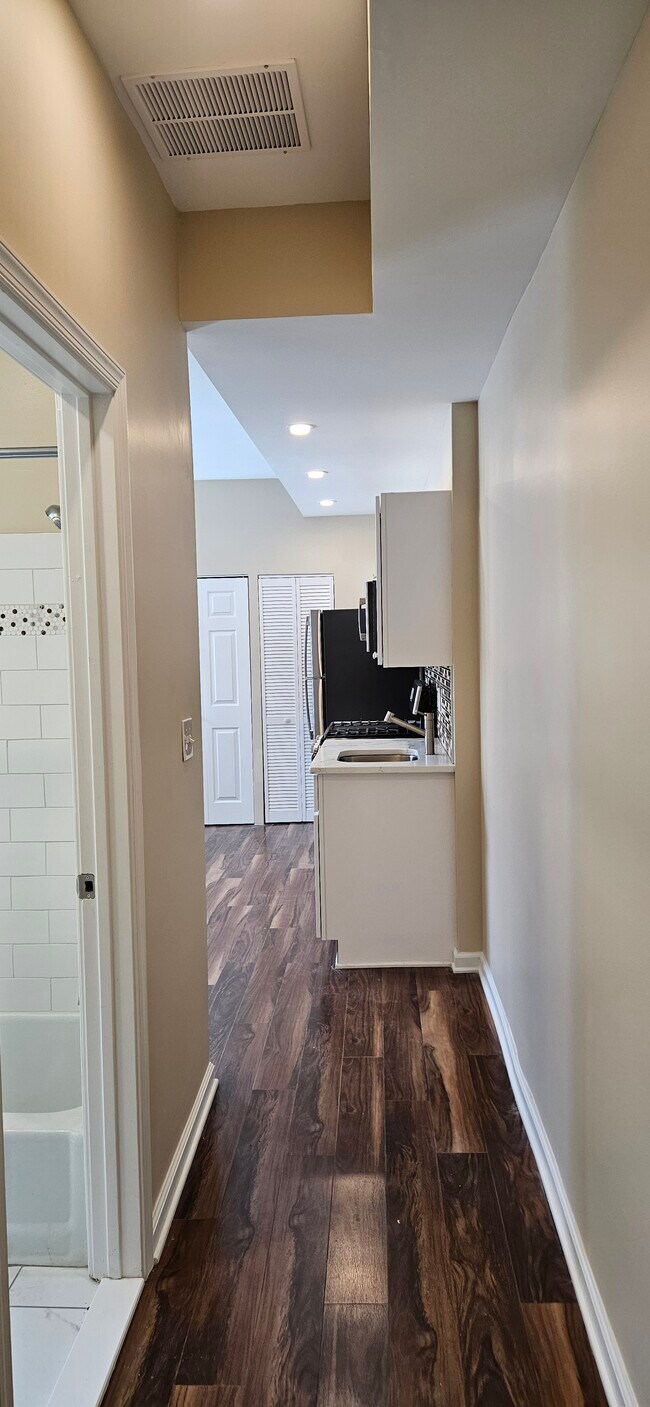 Foto del edificio - 2016 1st St NW