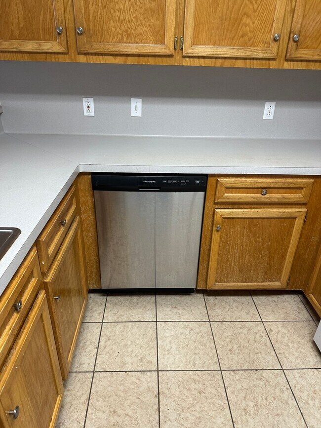 Foto del edificio - College Station - 3 bedroom/2 bath Duplex ...
