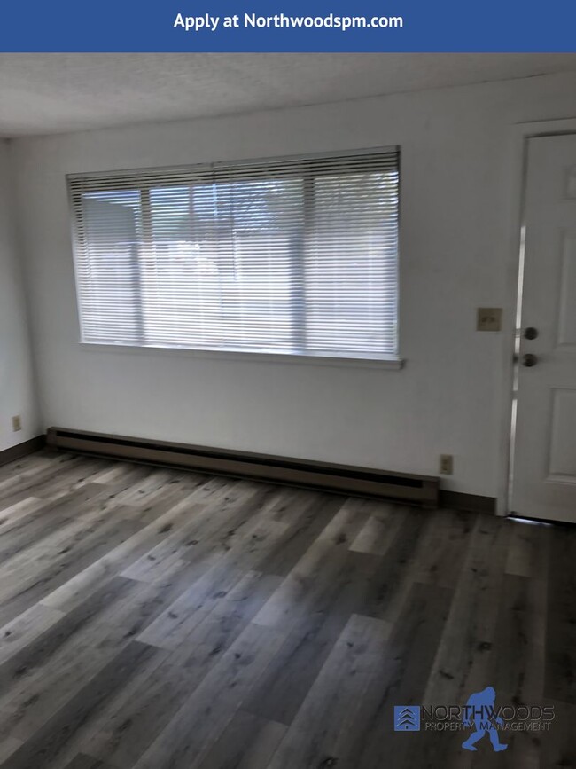 Foto del edificio - Nice 1 bedroom 1 bath in Grants Pass