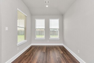 Building Photo - 10502 Moon Vly Ln