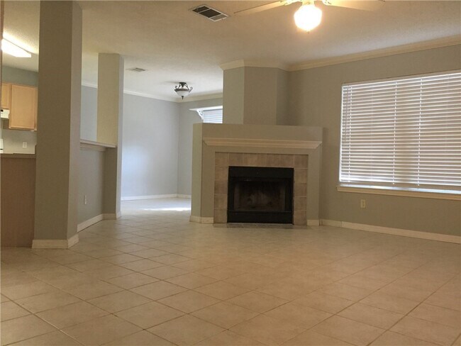 Foto del edificio - 2200 Clayton Way