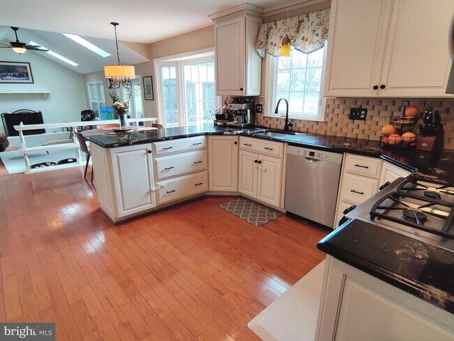 Foto del edificio - 12761 Flat Meadow Ln