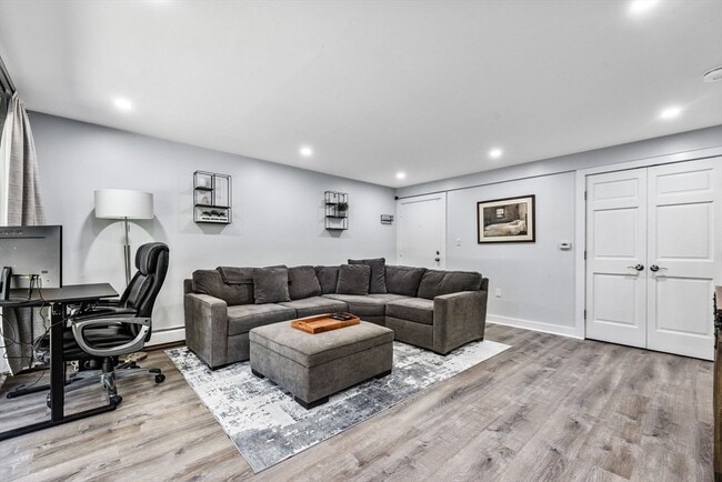 Foto del edificio - 90 Edgelawn Ave