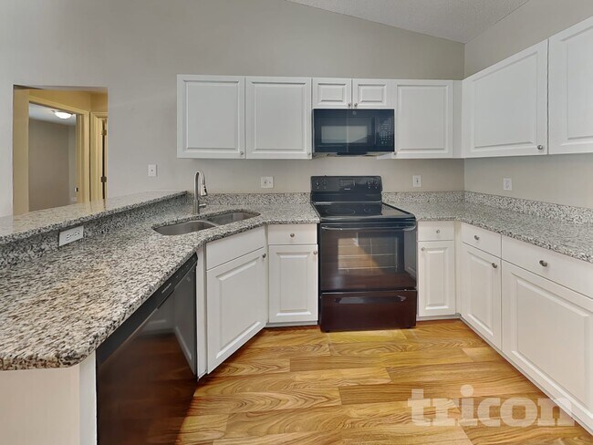 Building Photo - 17128 Woodcrest Way
