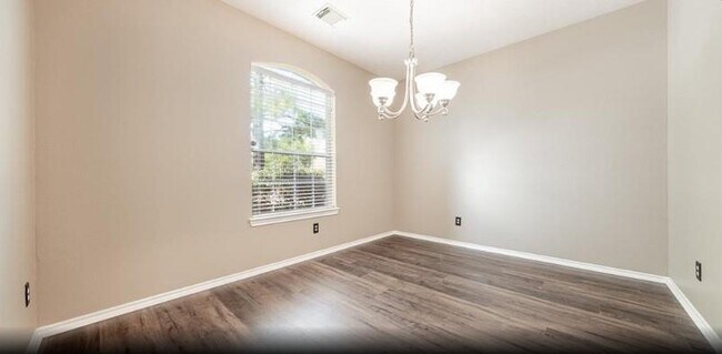 Foto del edificio - 25807 Sundrop Meadows Ln