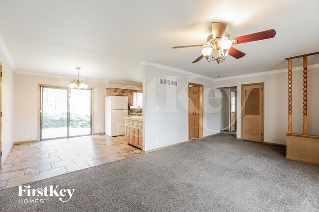 Foto del edificio - 8304 Hunter