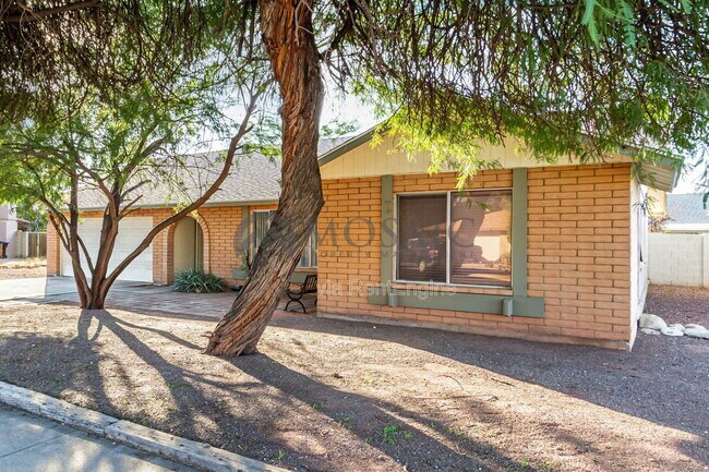 Foto del edificio - 1261 W Kiowa Cir