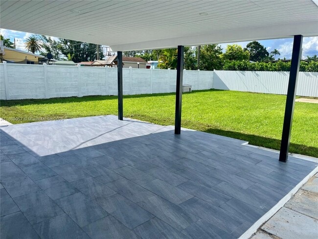 Photo - 7113 SW 21st St Apartment