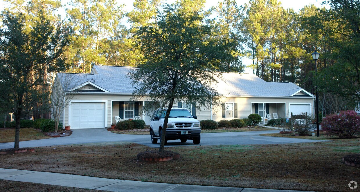 Primary Photo - 100 Bridgetown Rd