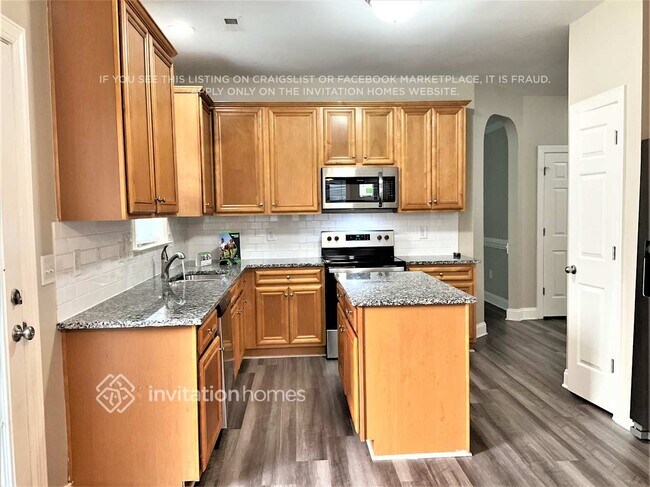 Building Photo - 409 Timber Meadow Lake