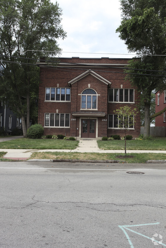 Building Photo - 280 Douglas Ave