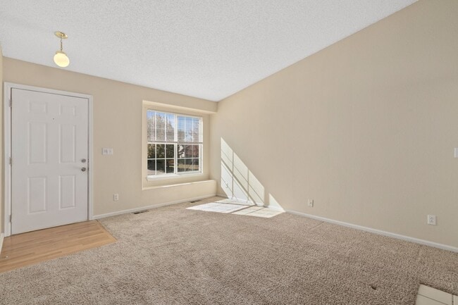 Building Photo - Centennial Home in Cherry Creek Schools