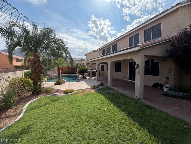 Building Photo - 6564 Fieldmouse Ave