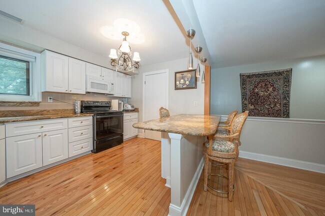 Foto del edificio - 1750 Oakwood Terrace
