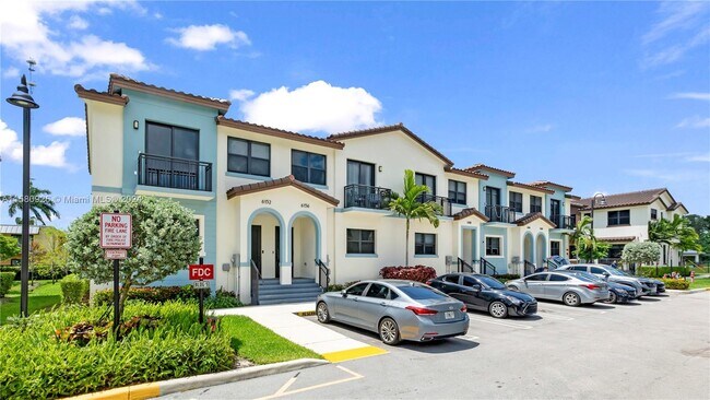 Foto del edificio - 6156 SW 36th Ct