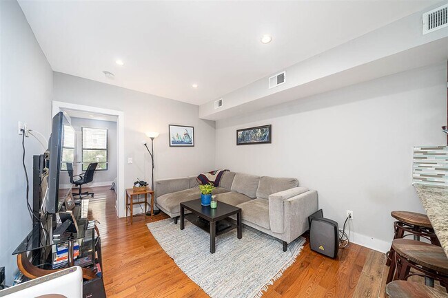 Foto del edificio - 334 Bloomfield St