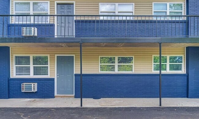 Terra on Anson photo'