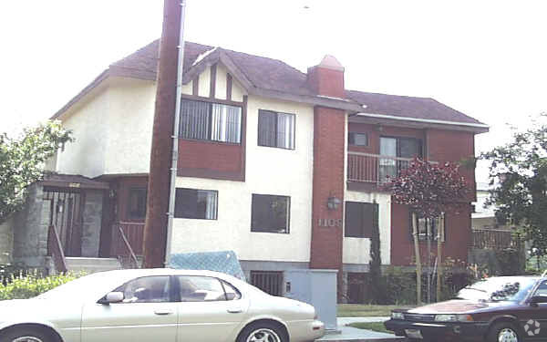 Building Photo - 1108 N Columbus Ave