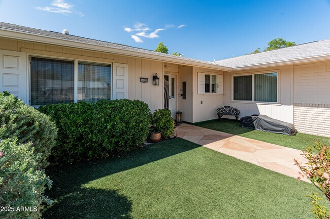 Building Photo - 10229 W Bolivar Dr