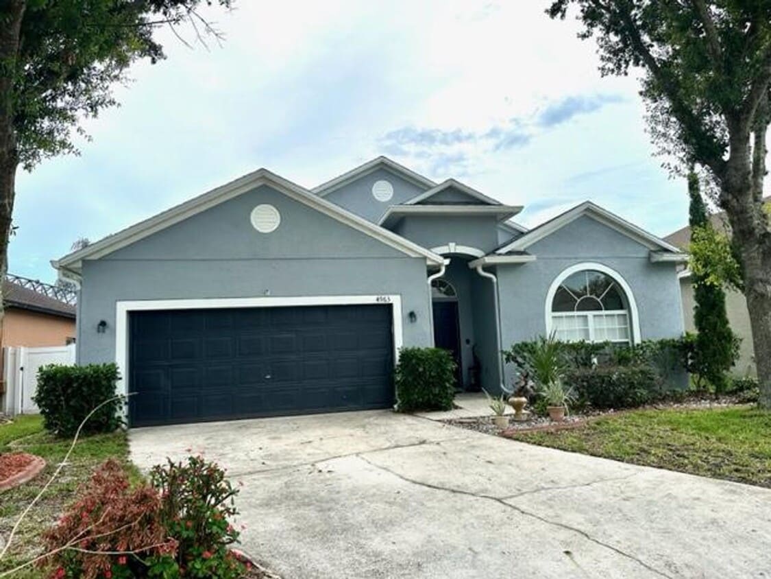 Primary Photo - Nice 4/2 Single Family Home in East Orlando