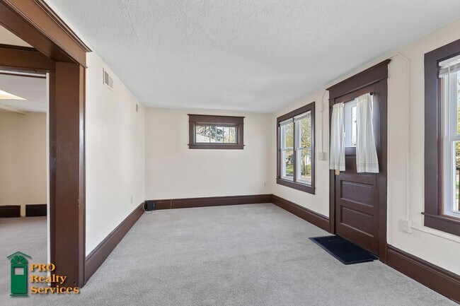 Foto del edificio - 3 Bedroom Home in Saint Paul