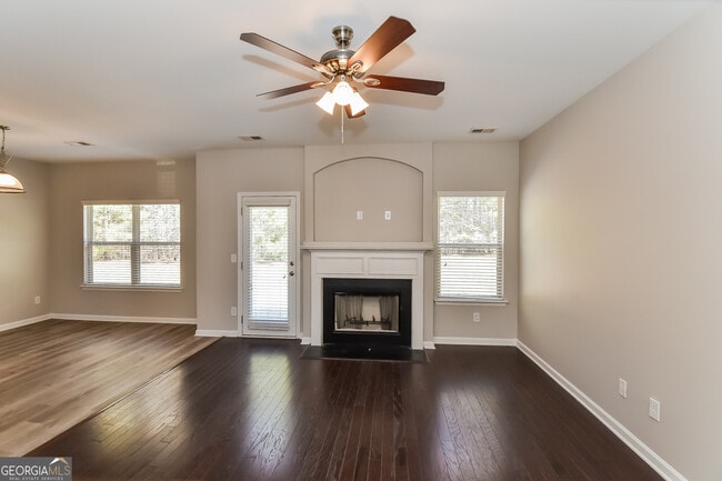 Building Photo - 7549 Absinth Dr